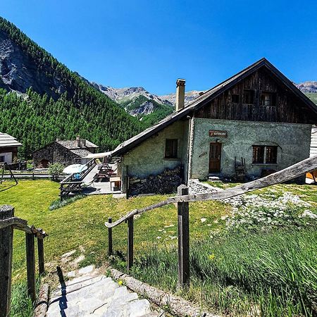Auberge L'Estoilies Сен-Веран Экстерьер фото