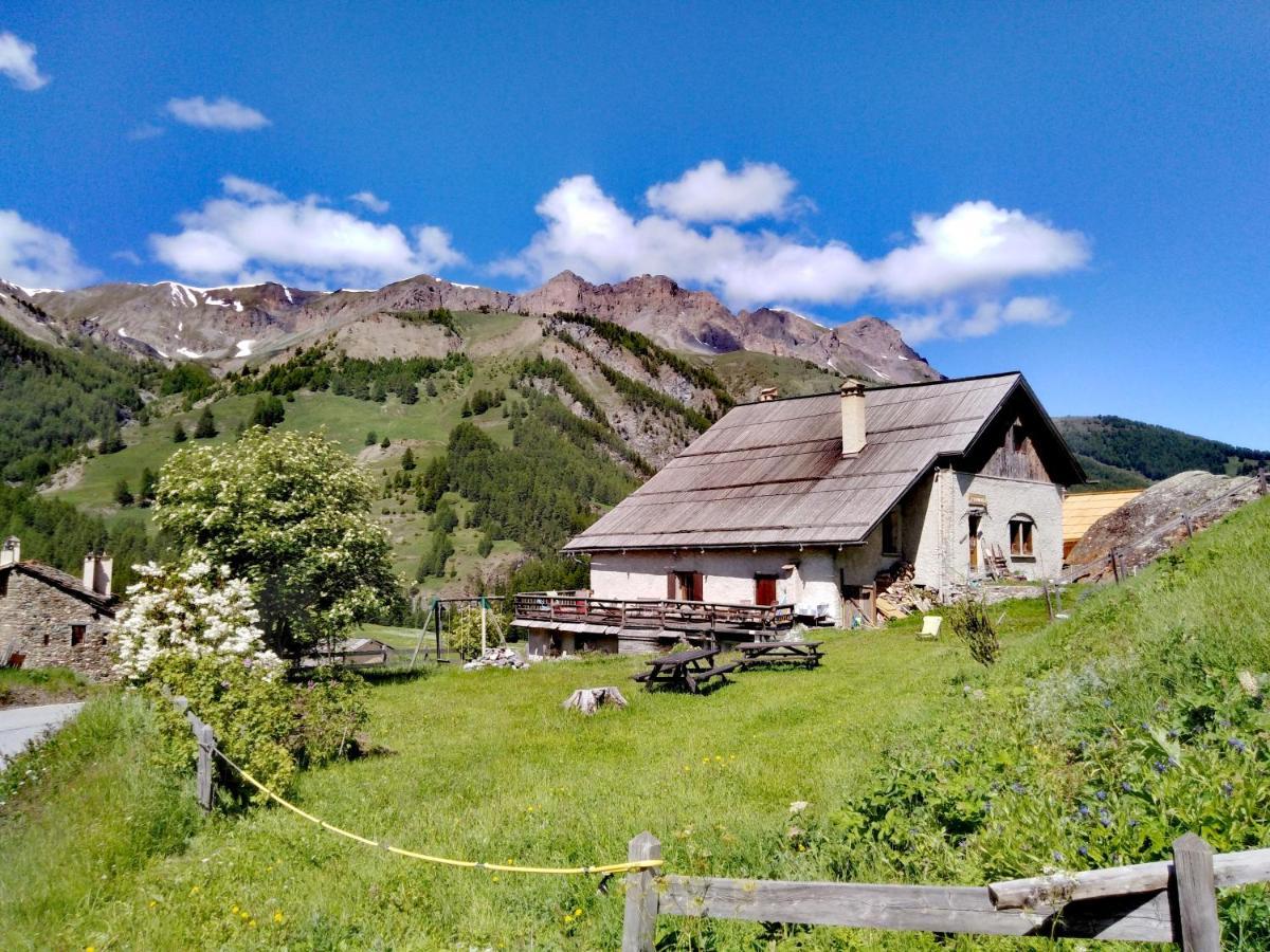 Auberge L'Estoilies Сен-Веран Экстерьер фото