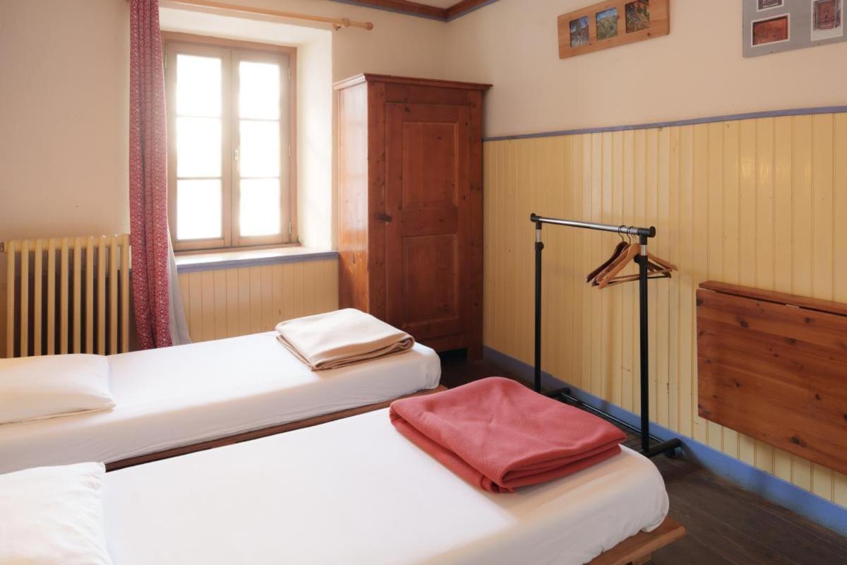 Auberge L'Estoilies Сен-Веран Экстерьер фото