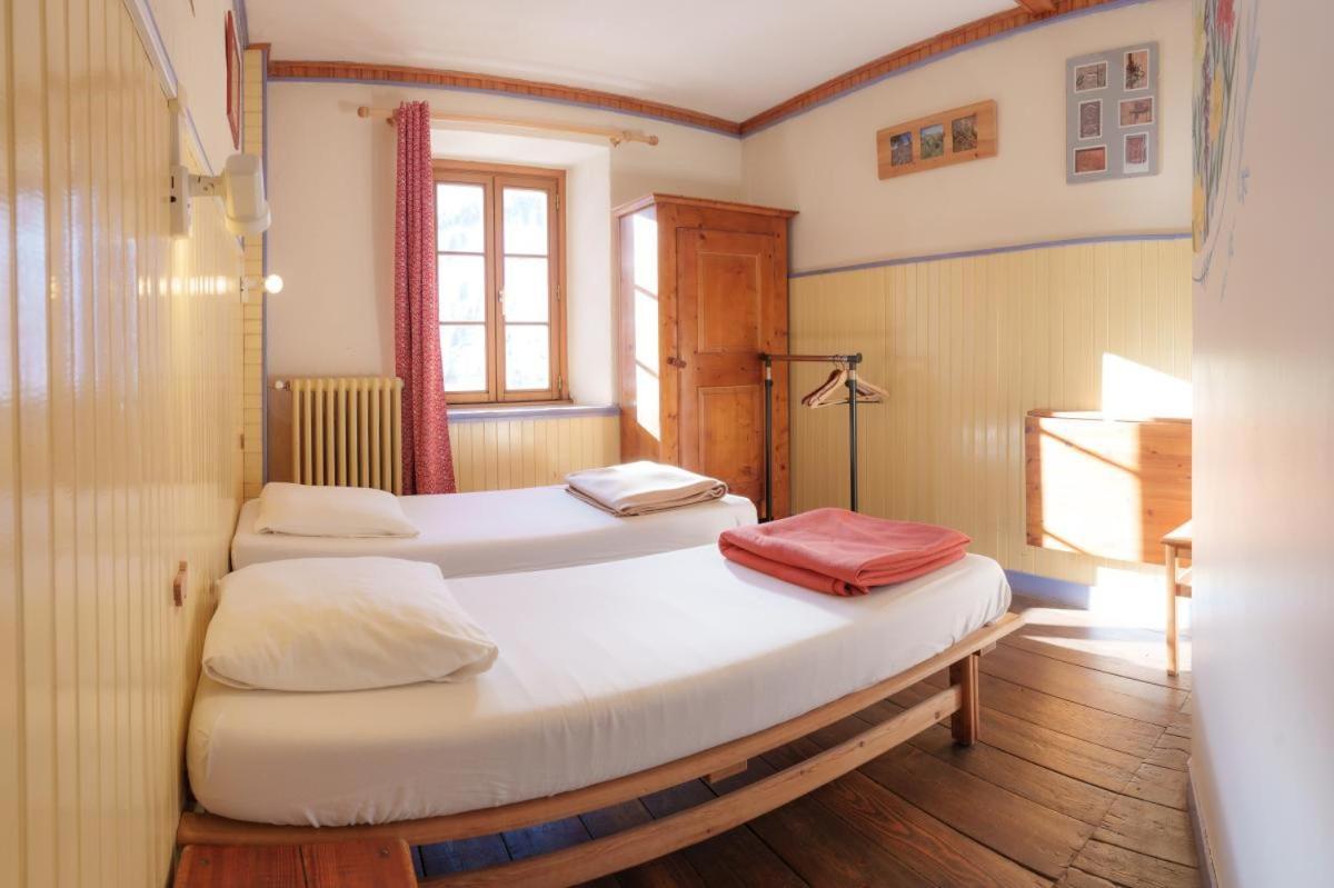 Auberge L'Estoilies Сен-Веран Экстерьер фото