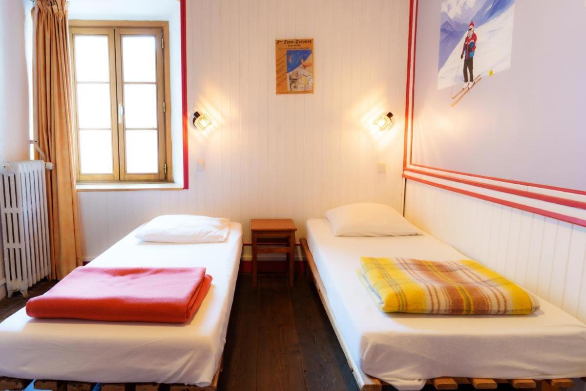 Auberge L'Estoilies Сен-Веран Экстерьер фото
