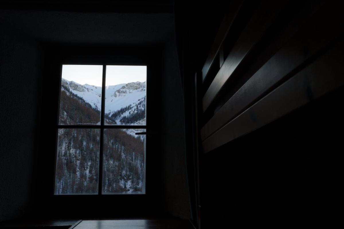 Auberge L'Estoilies Сен-Веран Экстерьер фото